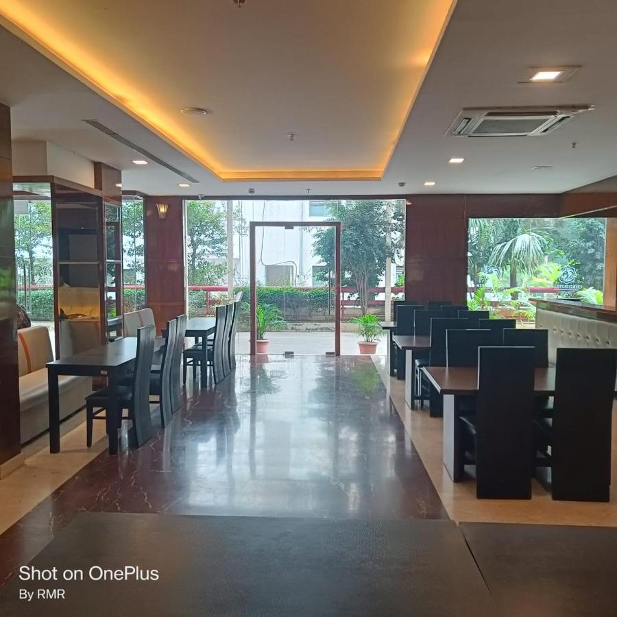 Astra Hotels & Suites Whitefield Near To Nallurahalli Metro Station And Ktpo Bengalúr Exteriér fotografie
