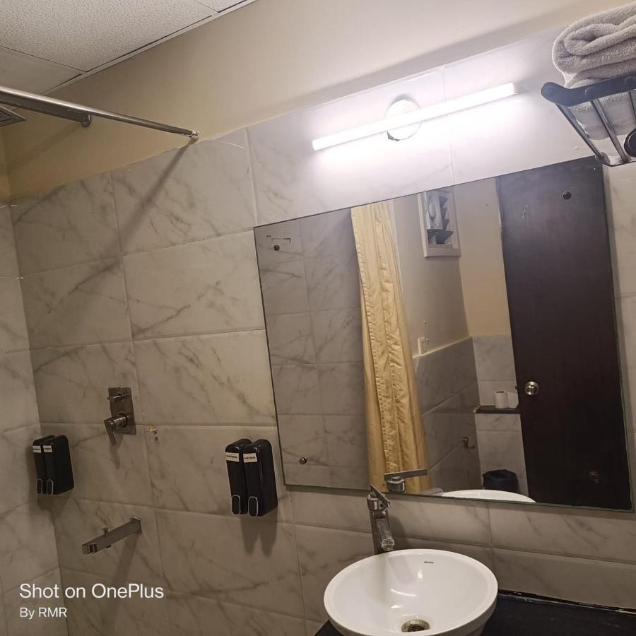 Astra Hotels & Suites Whitefield Near To Nallurahalli Metro Station And Ktpo Bengalúr Exteriér fotografie