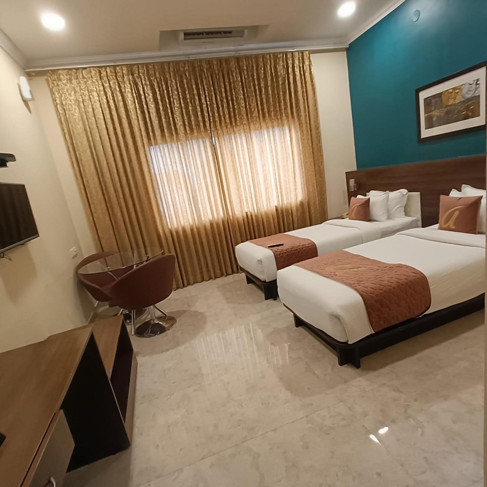 Astra Hotels & Suites Whitefield Near To Nallurahalli Metro Station And Ktpo Bengalúr Exteriér fotografie
